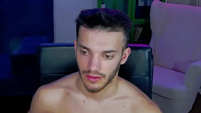 DominicValente online show from October 31, 7:28 pm