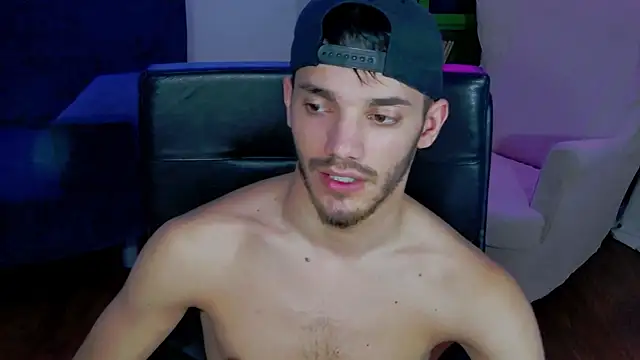 DominicValente online show from November 2, 7:40 pm