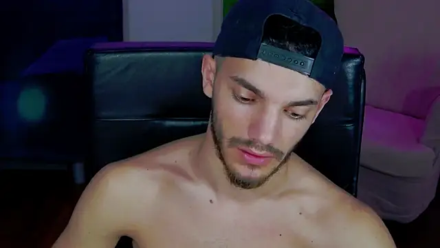 DominicValente online show from November 12, 9:08 pm