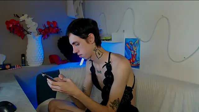 Snapshot of AlexNaughty14 chatting on October 14, 7:59 am AlexNaughty14 online show from October 14, 7:59 am
