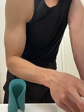 gymratforyouu online show from November 11, 4:50 am