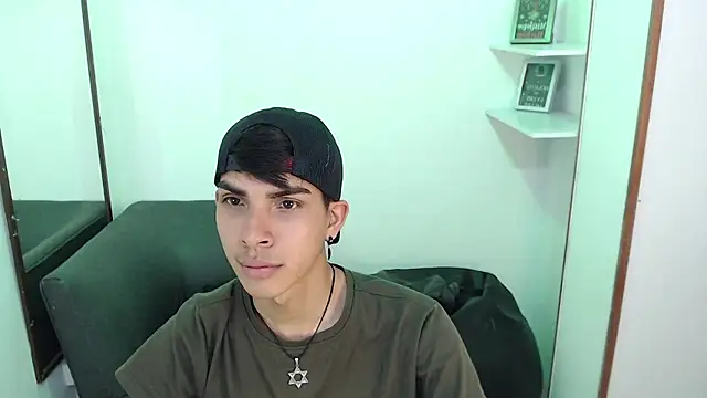 David 925  online show from January 7, 8:36 pm