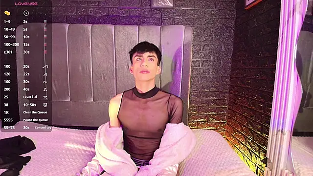 Erick Velveth online show from December 15, 4:53 am