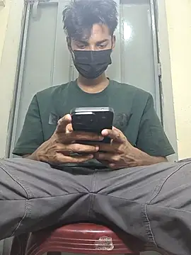 crish09 online show from July 18, 11:48 am