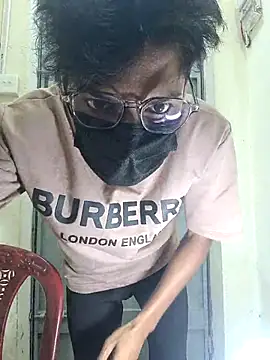 crish09 online show from July 16, 5:47 am