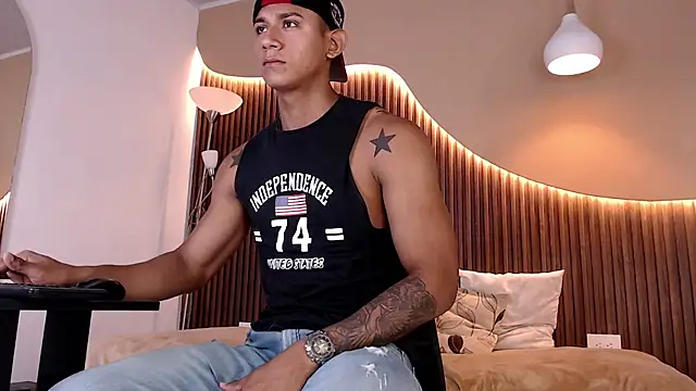 Snapshot of Aiden_steel chatting on October 5, 1:48 pm Aiden steel online show from October 5, 1:48 pm