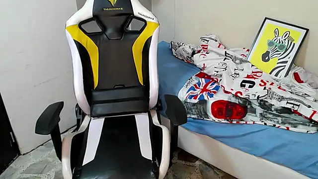 Nando coll online show from October 29, 8:01 pm