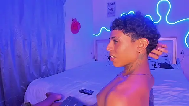 Glader31 online show from October 5, 10:47 pm