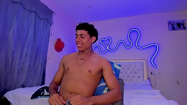 Glader31 online show from October 3, 10:26 pm