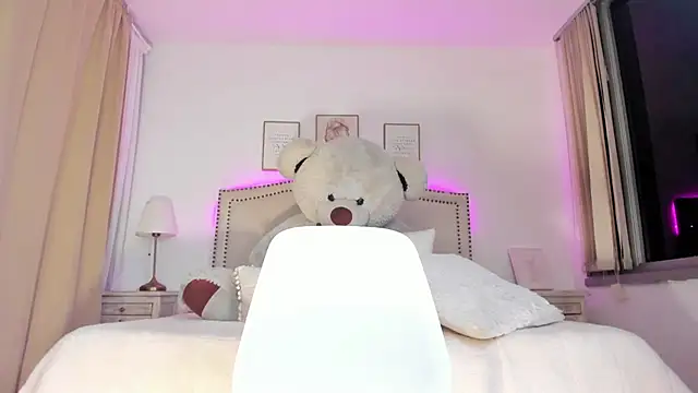 Snapshot of Haru_bloom chatting on October 2, 3:54 am Haru bloom online show from October 2, 3:54 am