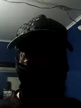 Hoott boyyszz online show from October 31, 6:04 am