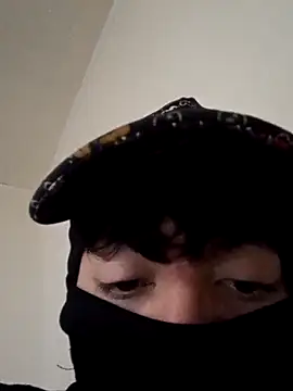 Hoott boyyszz online show from November 3, 8:10 pm