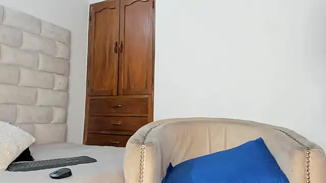 BennBrown online show from October 15, 3:36 am