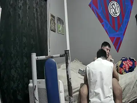 Snapshot of Miguel19971 chatting on October 5, 1:31 am Miguel19971 online show from October 5, 1:31 am
