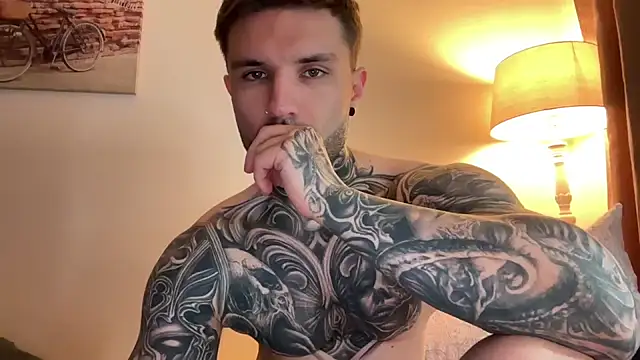 Snapshot of Larsskeet chatting on October 25, 6:09 pm Larsskeet online show from October 25, 6:09 pm