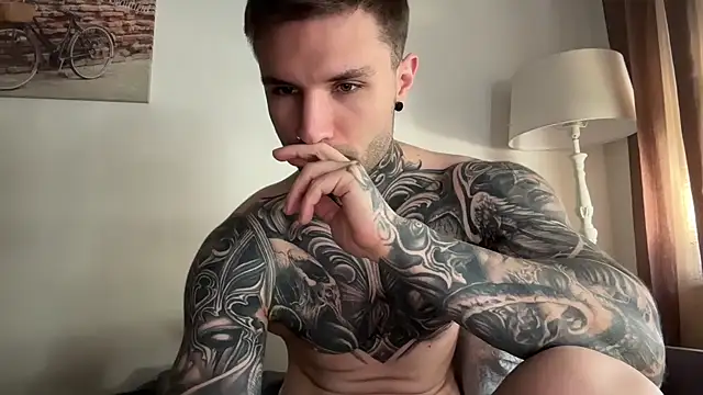 Snapshot of Larsskeet chatting on October 19, 9:12 am Larsskeet online show from October 19, 9:12 am