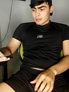 Snapshot of Mason_grey chatting on October 3, 2:05 am Mason grey online show from October 3, 2:05 am