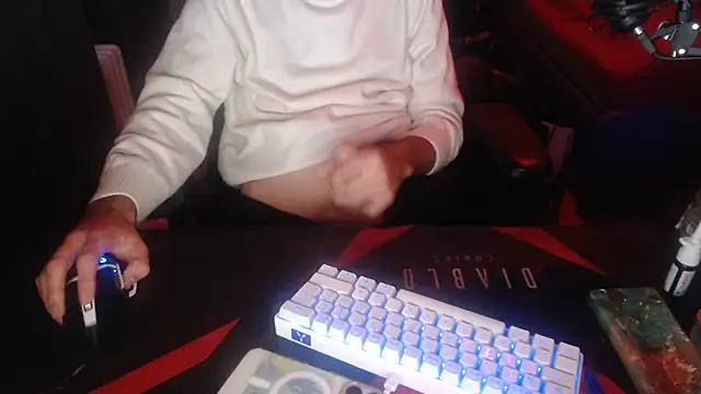 geil20CM2 online show from November 8, 3:59 pm