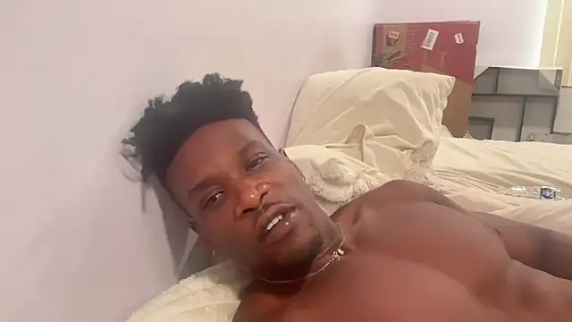 MrDaddyBlackNi9e online show from November 5, 9:17 pm