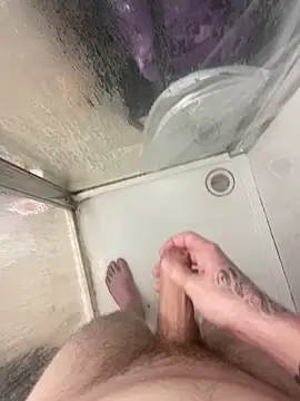 BalliedUpChavs online show from February 26, 4:25 am