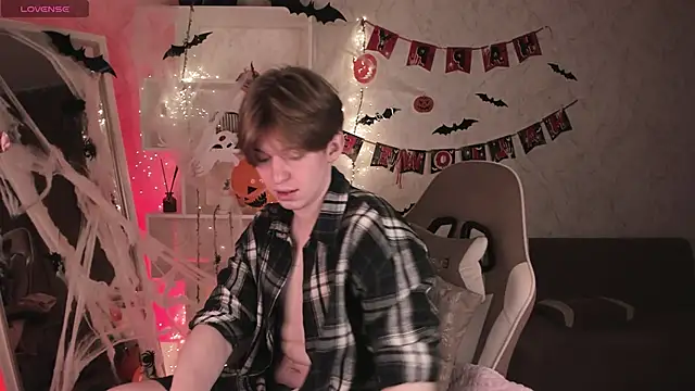 Vincent Pots online show from November 2, 7:01 am