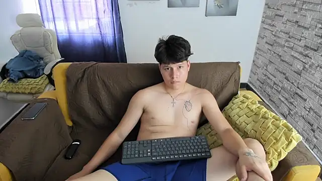 daniel leon online show from May 4, 6:42 pm