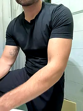 giovan2020 online show from December 2, 10:02 pm