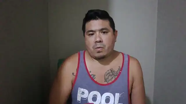 Snapshot of TheChino69 chatting on September 30, 7:02 am TheChino69 online show from September 30, 7:02 am