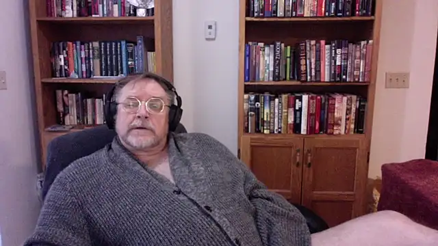 Vinyl22xh online show from March 1, 8:52 pm