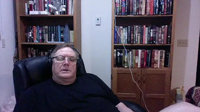 Vinyl22xh online show from June 19, 3:56 am