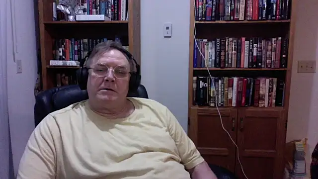 Vinyl22xh online show from June 22, 3:01 am