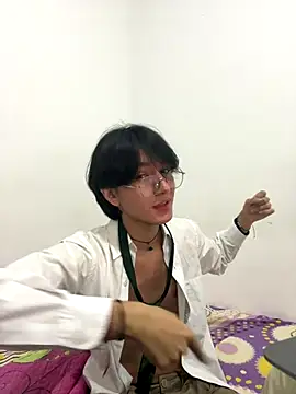 Matti Mendez  online show from October 21, 3:37 pm