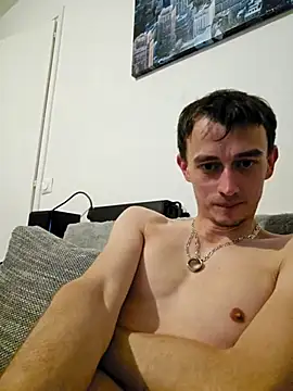 Chrisou73 online show from May 18, 7:40 pm