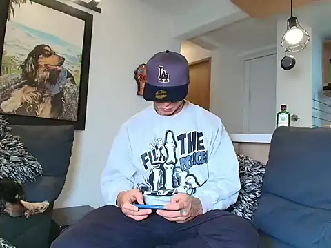 Marko Toro   online show from October 2, 2:26 am