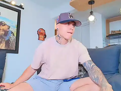 Marko Toro   online show from October 26, 3:36 pm