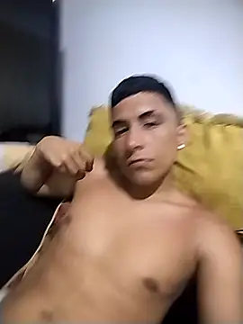 dany-sexy2004 online show from September 23, 3:50 am