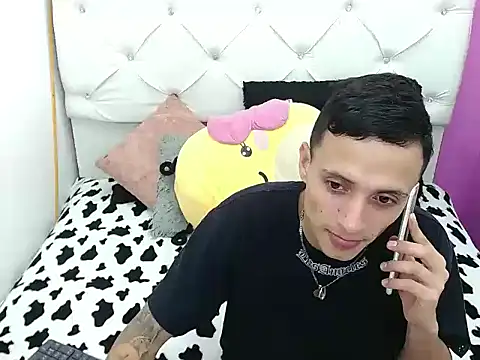 Snapshot of xx-kike-xx chatting on September 25, 5:01 pm xx-kike-xx online show from September 25, 5:01 pm