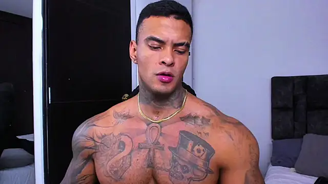 Snapshot of binmontana_ chatting on September 27, 11:24 pm binmontana online show from September 27, 11:24 pm