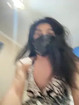 SweetHeartTrans online show from April 9, 10:16 pm