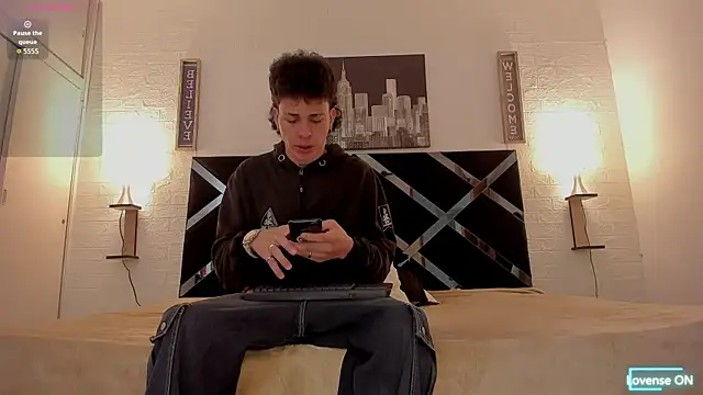 Snapshot of iammariano chatting on October 8, 3:44 am iammariano online show from October 8, 3:44 am