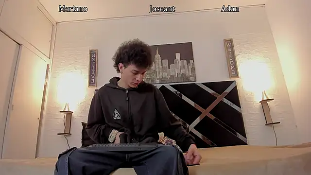 iammariano online show from November 9, 4:05 am