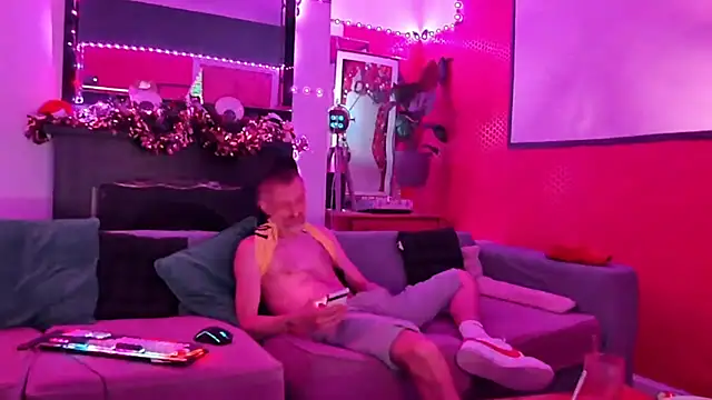 masc4mask uk online show from December 1, 7:06 pm