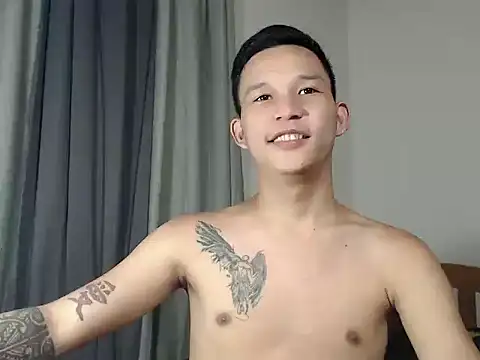 Snapshot of asianmonstercock05 chatting on October 14, 6:53 am asianmonstercock05 online show from October 14, 6:53 am