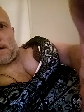 sunnyslutt34 online show from September 30, 9:18 pm
