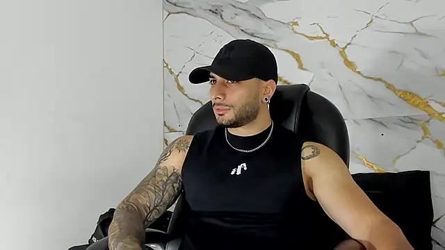 Snapshot of Miike_Stone1 chatting on October 14, 1:07 pm Miike Stone1 online show from October 14, 1:07 pm