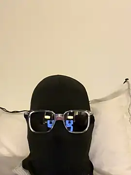 MaskedLatinoo online show from September 23, 6:07 pm