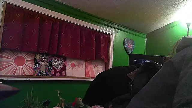 HippieDad333 online show from March 25, 2:37 am