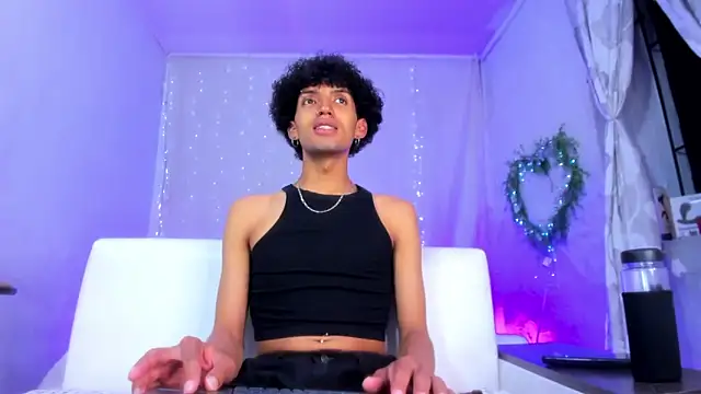 josesweet  online show from November 2, 5:55 am