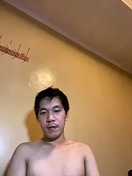 Snapshot of asian_guy_69 chatting on October 14, 7:43 pm asian guy 69 online show from October 14, 7:43 pm