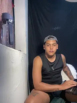 AaronMars  online show from October 1, 11:41 pm